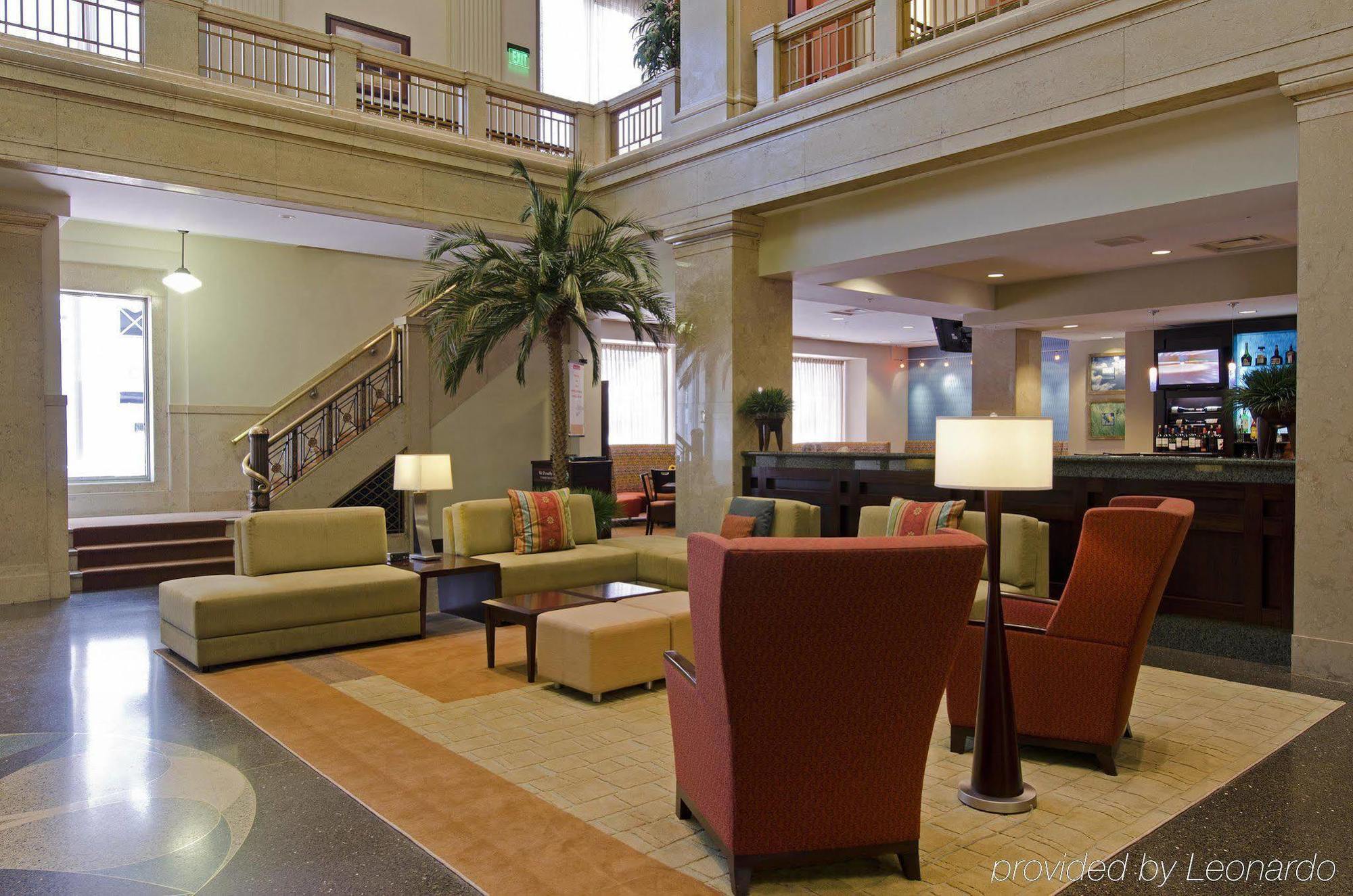 Hilton Garden Inn Indianapolis Downtown Interior photo